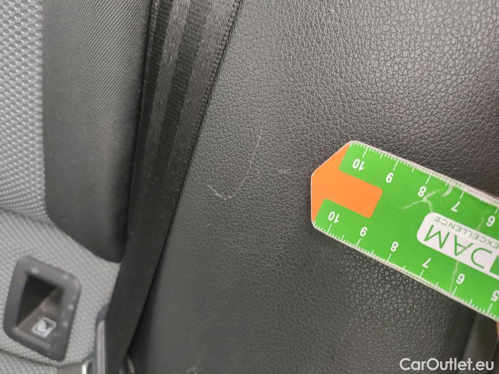  Audi  Q2 AUDI  / 2016 / 5P / todoterreno Design 30 TFSI 85kW (116CV) #26