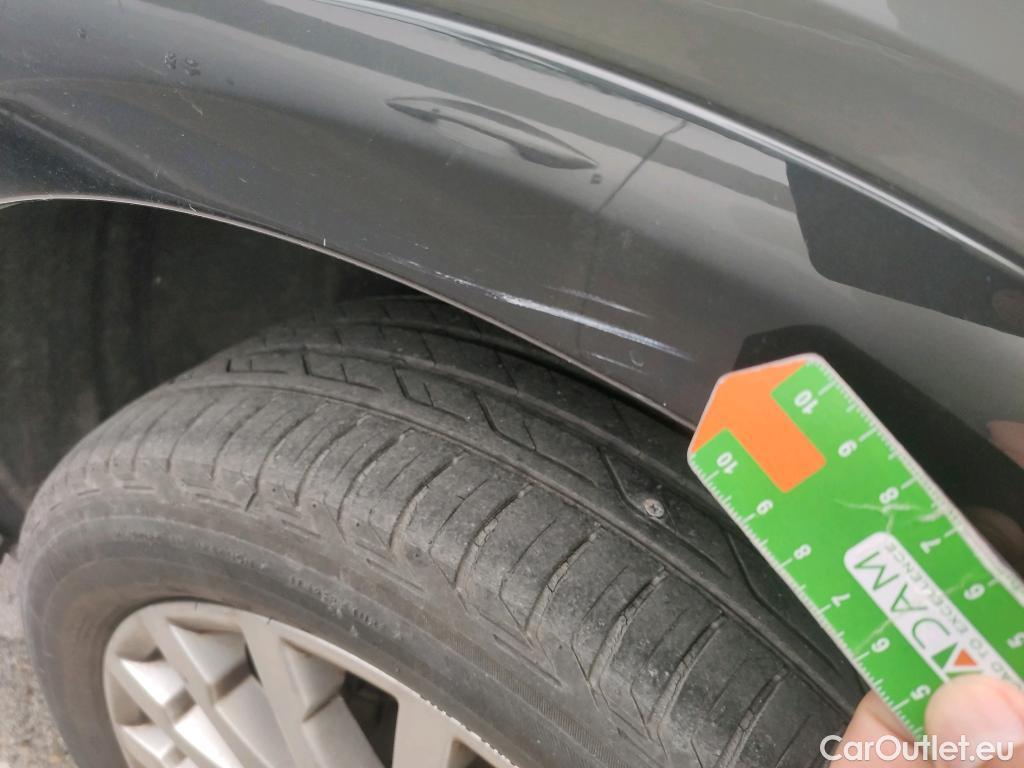  Audi  Q2 AUDI  / 2016 / 5P / todoterreno Design 30 TFSI 85kW (116CV) #32