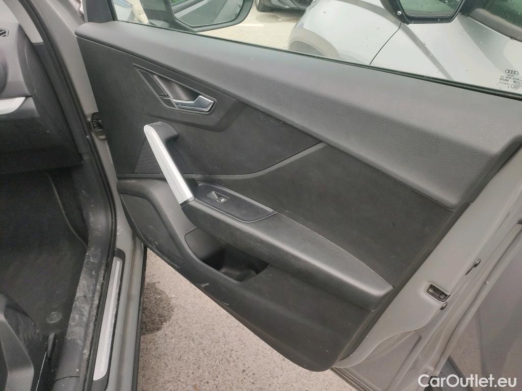  Audi  Q2 AUDI  / 2016 / 5P / todoterreno Design 30 TFSI 85kW (116CV) #19