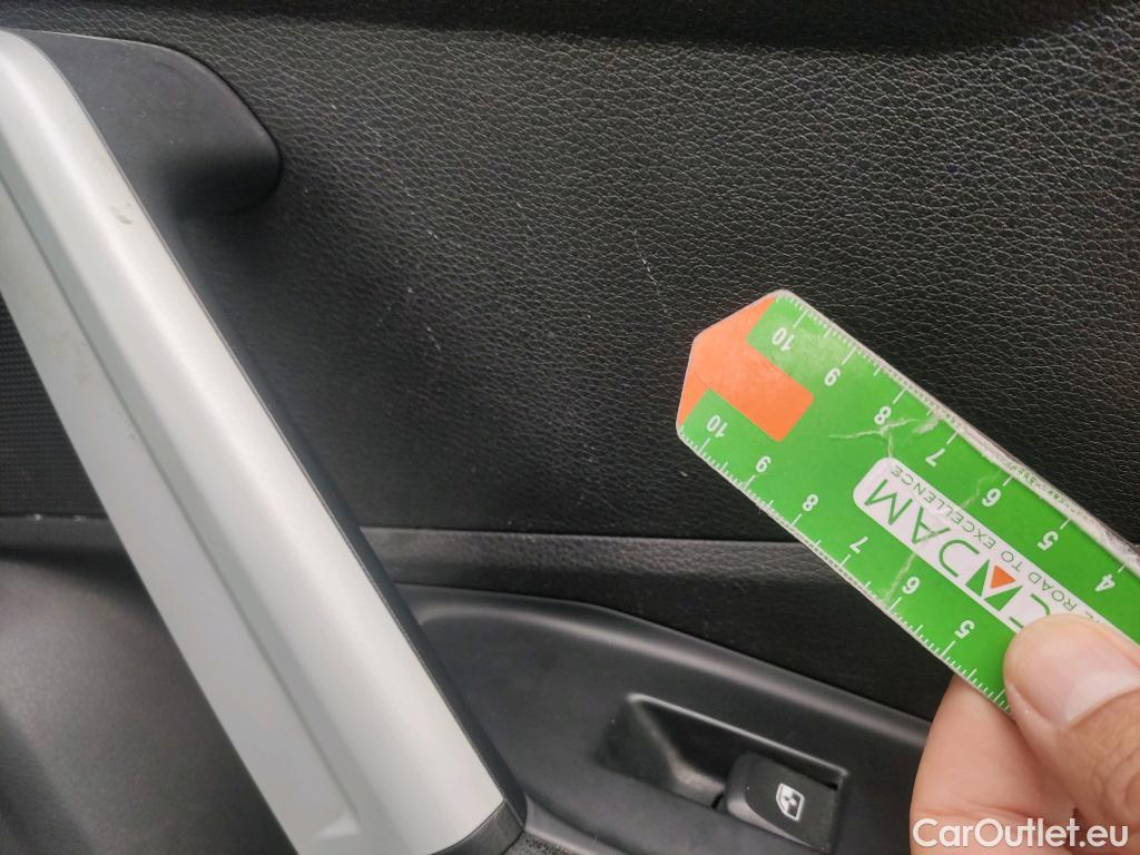  Audi  Q2 AUDI  / 2016 / 5P / todoterreno Design 30 TFSI 85kW (116CV) #20