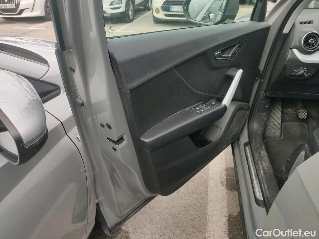  Audi  Q2 AUDI  / 2016 / 5P / todoterreno Design 30 TFSI 85kW (116CV) #21