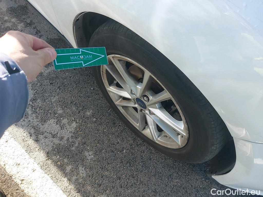  Ford  Focus FORD  5p 3G berlina con portón 1.5 TDCi E6 88kW (120CV) Trend+ #24