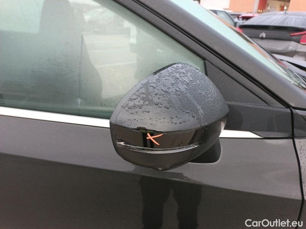  Nissan  Qashqai NISSAN  / 2021 / 5P / todoterreno DIG-T 103kW (140CV) mHEV 4x2 Acenta #9