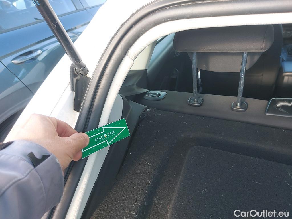  Ford  Focus FORD  5p 3G berlina con portón 1.5 TDCi E6 88kW (120CV) Trend+ #16