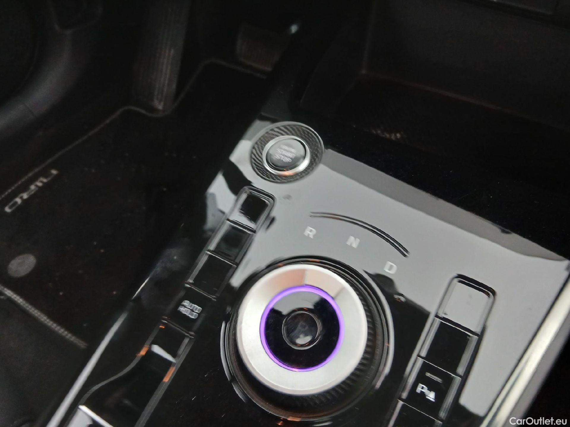  KIA  Niro KIA  / 2022 / 5P / crossover 1.6 GDi HEV 104kW (141CV) Drive #1