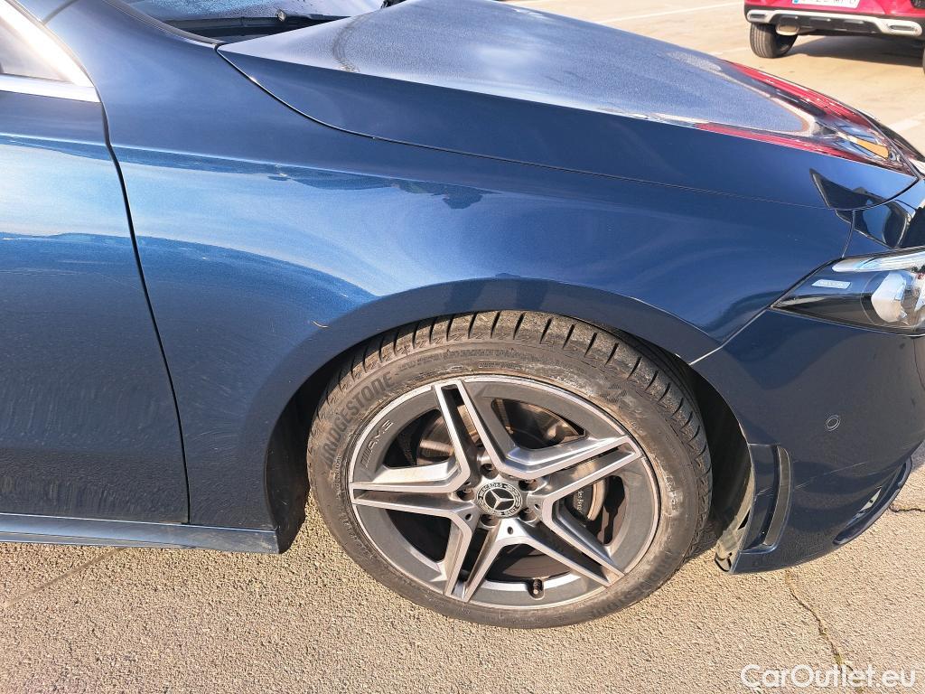  Mercedes  A-Klasse MERCEDES-BENZ Clase A / 2018 / 5P / berlina con portón A 200 d #32