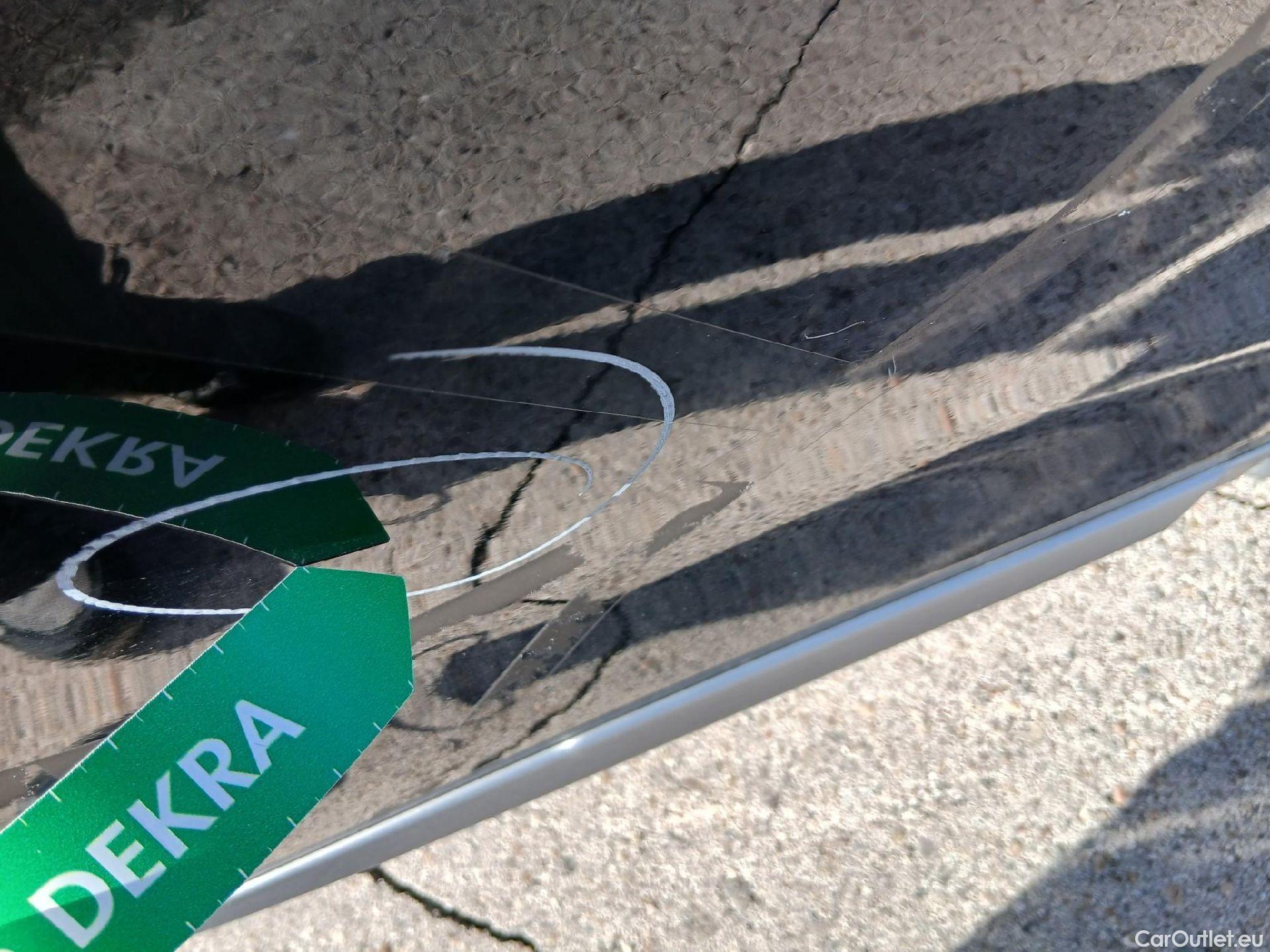  Hyundai   Ioniq HYUNDAI / 2019 / 5P / berlina con portón 1.6 GDI HEV Tecno DCT #45