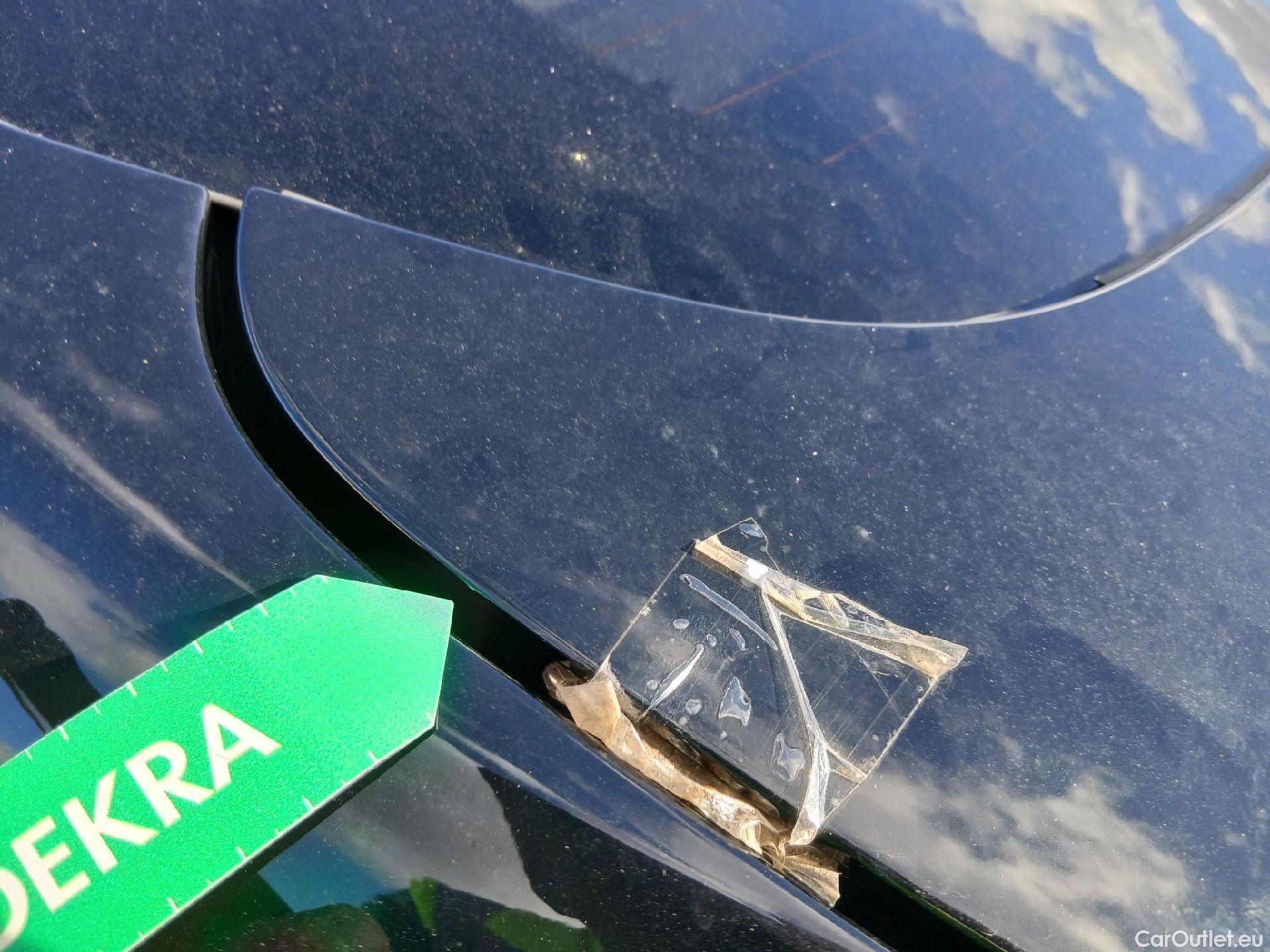  Hyundai   Ioniq HYUNDAI / 2019 / 5P / berlina con portón 1.6 GDI HEV Tecno DCT #32