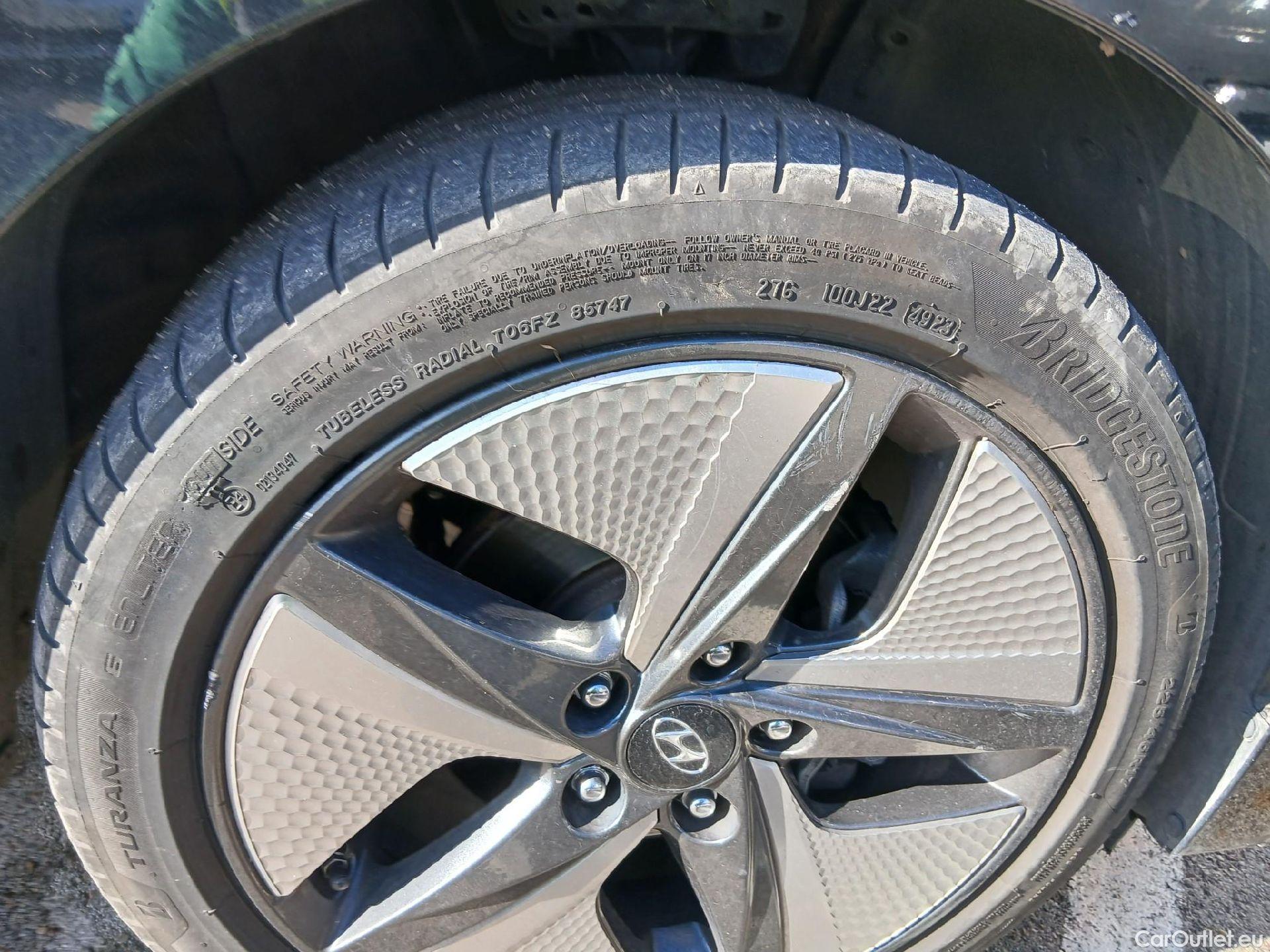  Hyundai   Ioniq HYUNDAI / 2019 / 5P / berlina con portón 1.6 GDI HEV Tecno DCT #20