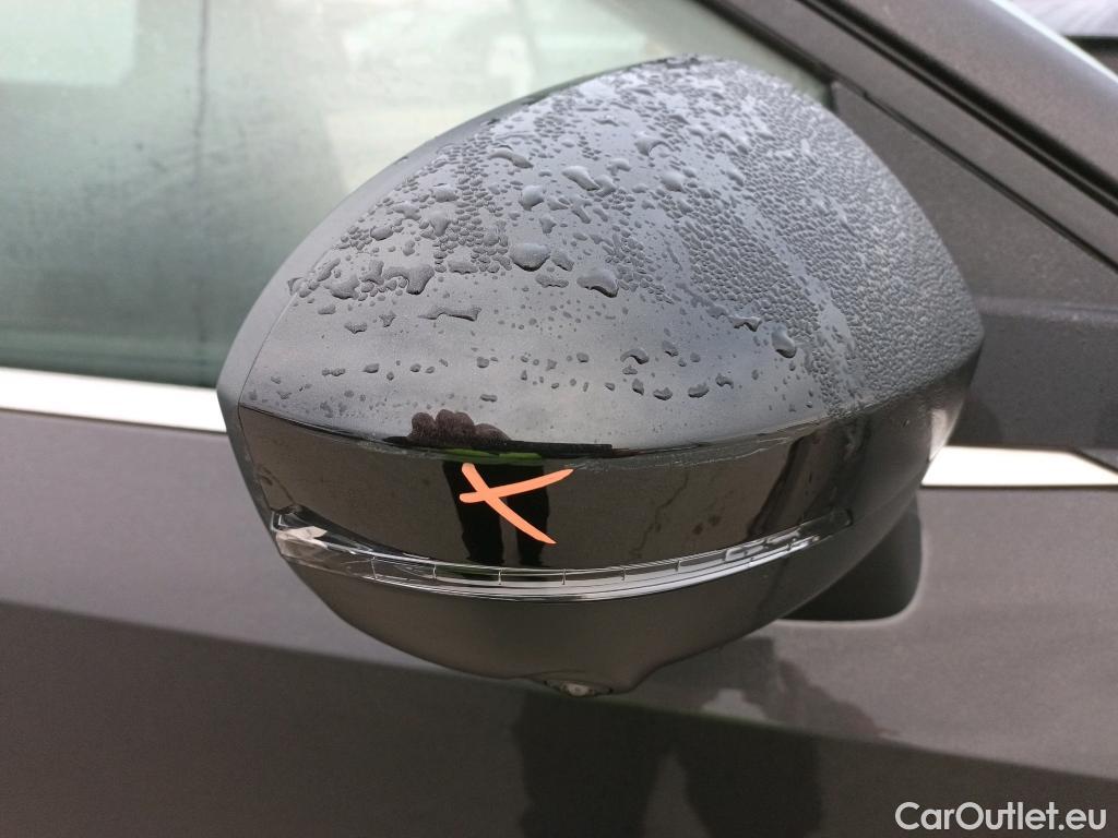  Nissan  Qashqai NISSAN  / 2021 / 5P / todoterreno DIG-T 103kW (140CV) mHEV 4x2 Acenta #10