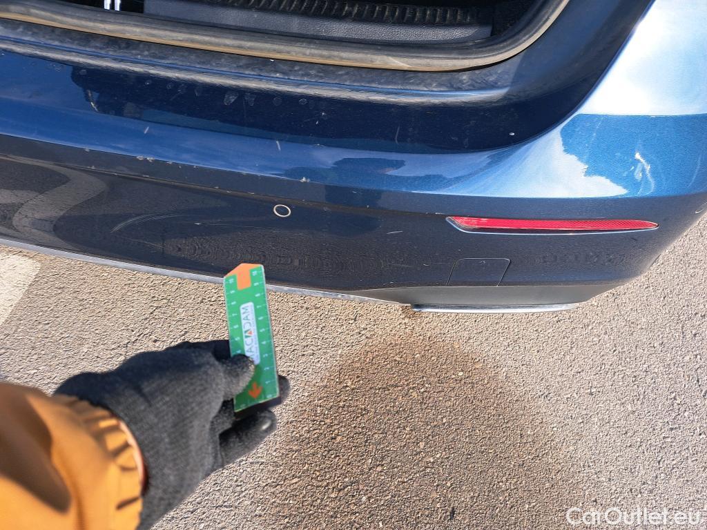  Mercedes  A-Klasse MERCEDES-BENZ Clase A / 2018 / 5P / berlina con portón A 200 d #12