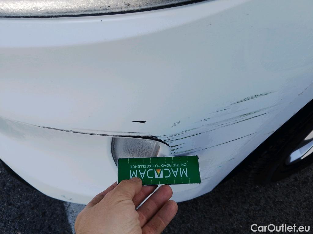  Ford  Kuga FORD  / 2019 / 5P / todoterreno Titanium 1.5T EcoBoost 88kW (120CV) #12