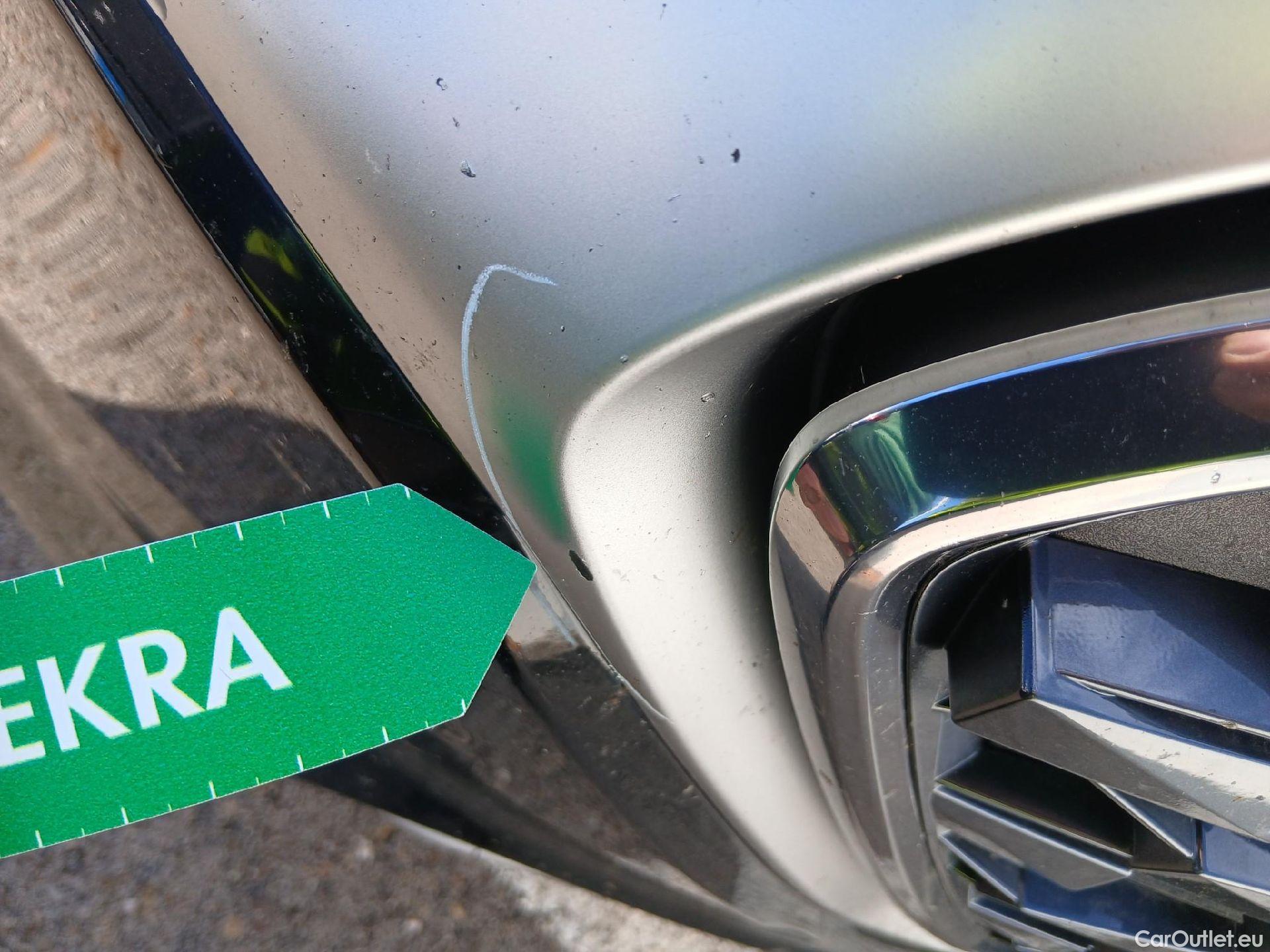  Hyundai   Ioniq HYUNDAI / 2019 / 5P / berlina con portón 1.6 GDI HEV Tecno DCT #23