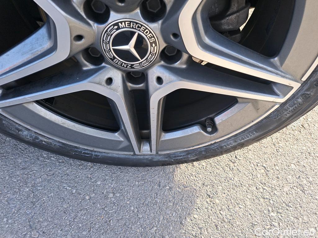  Mercedes  A-Klasse MERCEDES-BENZ Clase A / 2018 / 5P / berlina con portón A 200 d #40