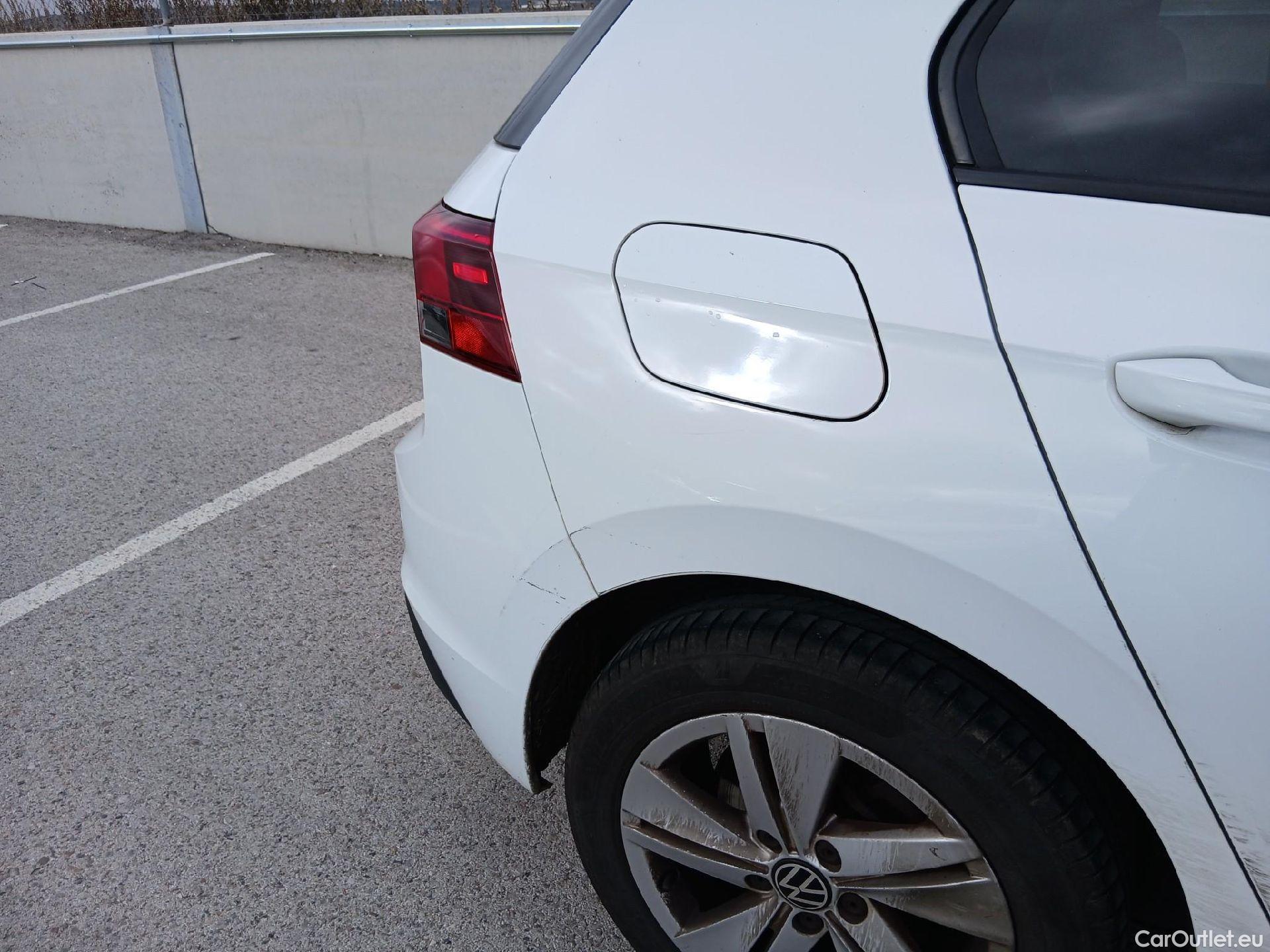  Volkswagen  Golf  VOLKSWAGEN / 2020 / 5P / berlina con portón Life 1.0 eTSI 81kW (110CV) DSG #15