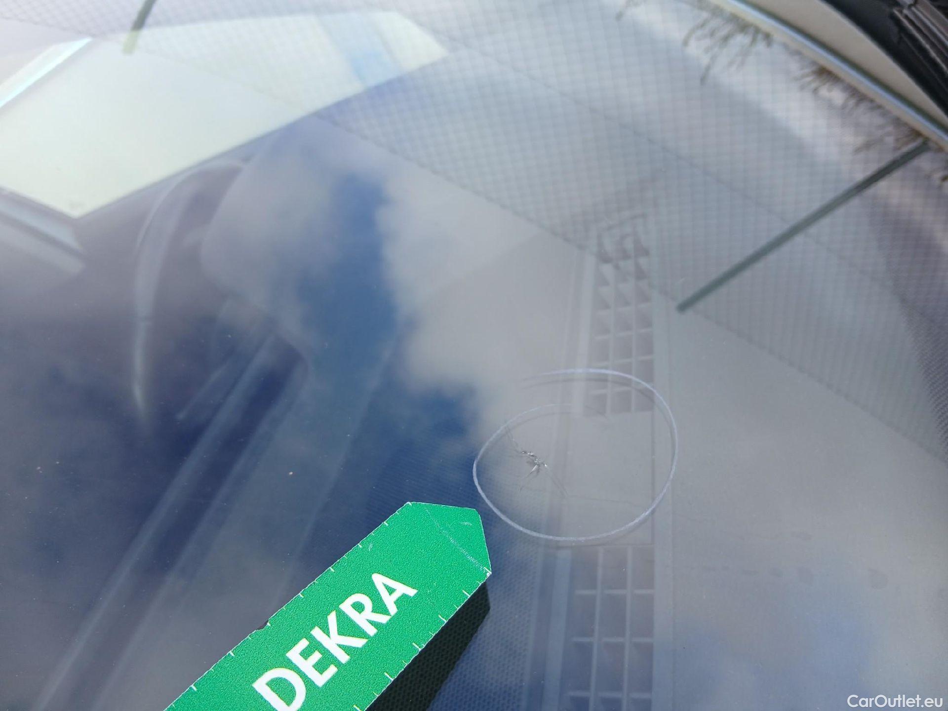  Volkswagen  Golf  VOLKSWAGEN / 2020 / 5P / berlina con portón Life 1.0 eTSI 81kW (110CV) DSG #1