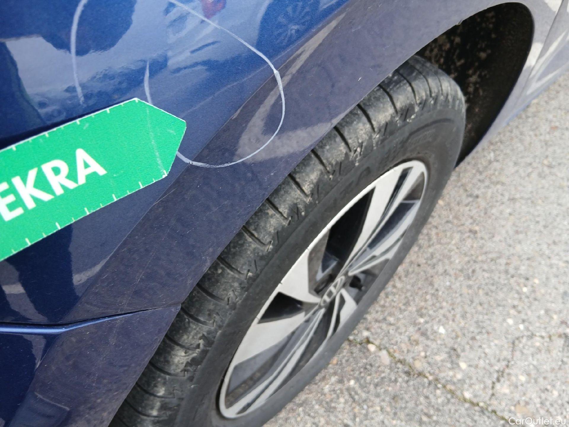  Volkswagen  Polo VOLKSWAGEN  / 2017 / 5P / berlina con portón Advance 1.0 TSI 70kW (95CV) #20