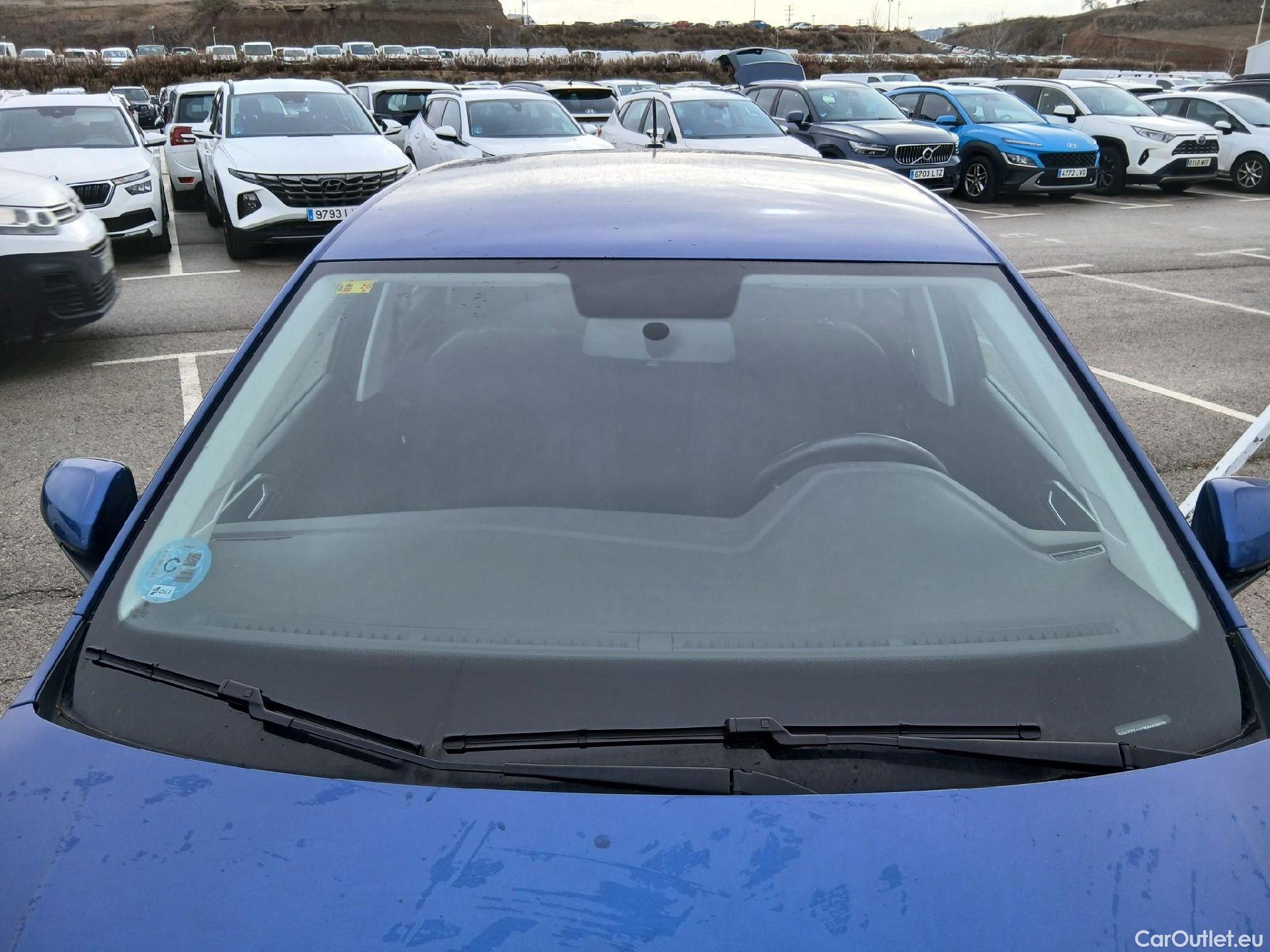  Volkswagen  Polo VOLKSWAGEN  / 2017 / 5P / berlina con portón Advance 1.0 TSI 70kW (95CV) #1