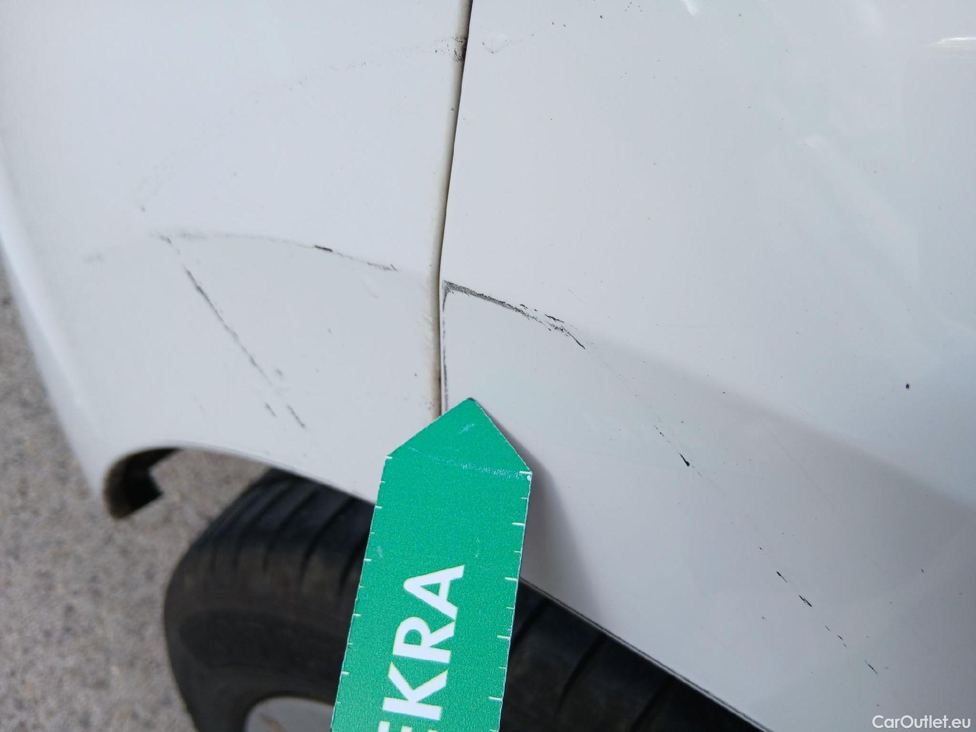  Volkswagen  Golf  VOLKSWAGEN / 2020 / 5P / berlina con portón Life 1.0 eTSI 81kW (110CV) DSG #14