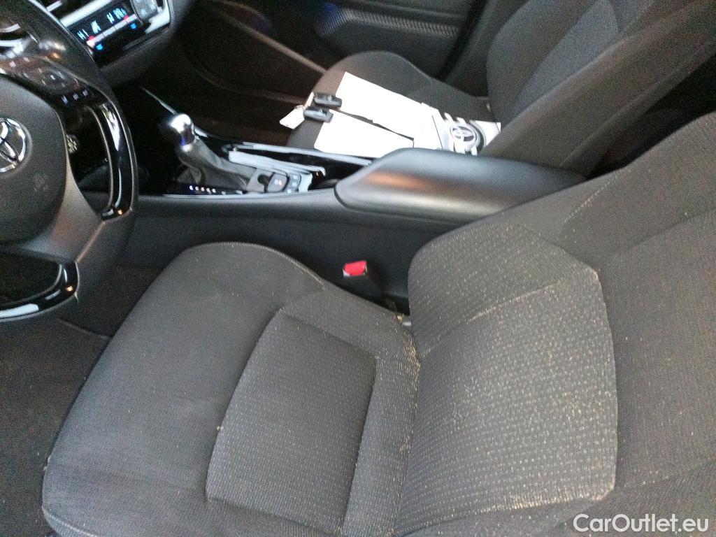  Toyota  C-HR TOYOTA  / 2016 / 5P / todoterreno 1.8 125H Advance (CX) #8