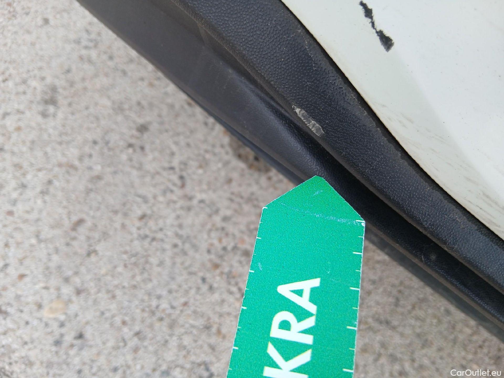  Volkswagen  Golf  VOLKSWAGEN / 2020 / 5P / berlina con portón Life 1.0 eTSI 81kW (110CV) DSG #13