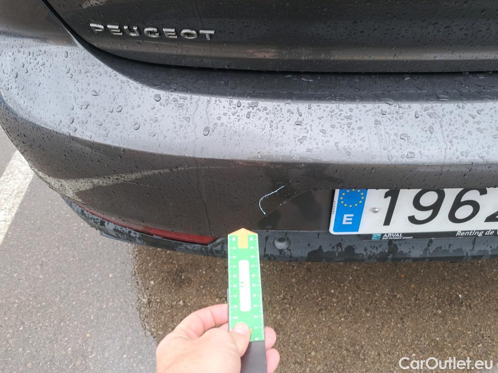  Peugeot  508 PEUGEOT  / 2018 / 5P / berlina con portón 5P Active Pack BlueHDi 130 S&S EAT8 (AC) #22