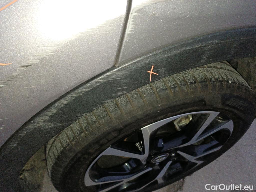  Toyota  C-HR TOYOTA  / 2016 / 5P / todoterreno 1.8 125H Advance (CX) #12