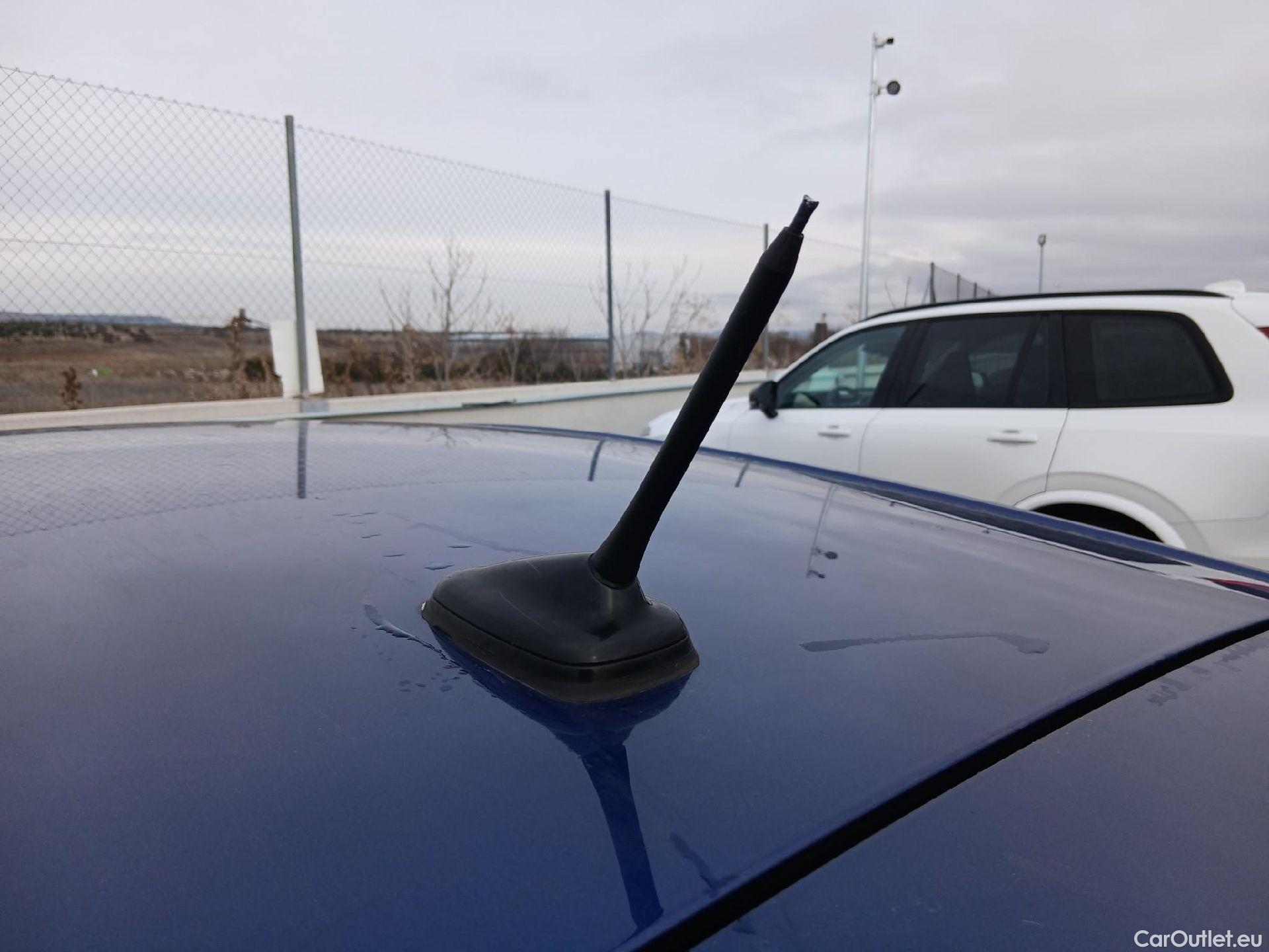  Volkswagen  Polo VOLKSWAGEN  / 2017 / 5P / berlina con portón Advance 1.0 TSI 70kW (95CV) #28