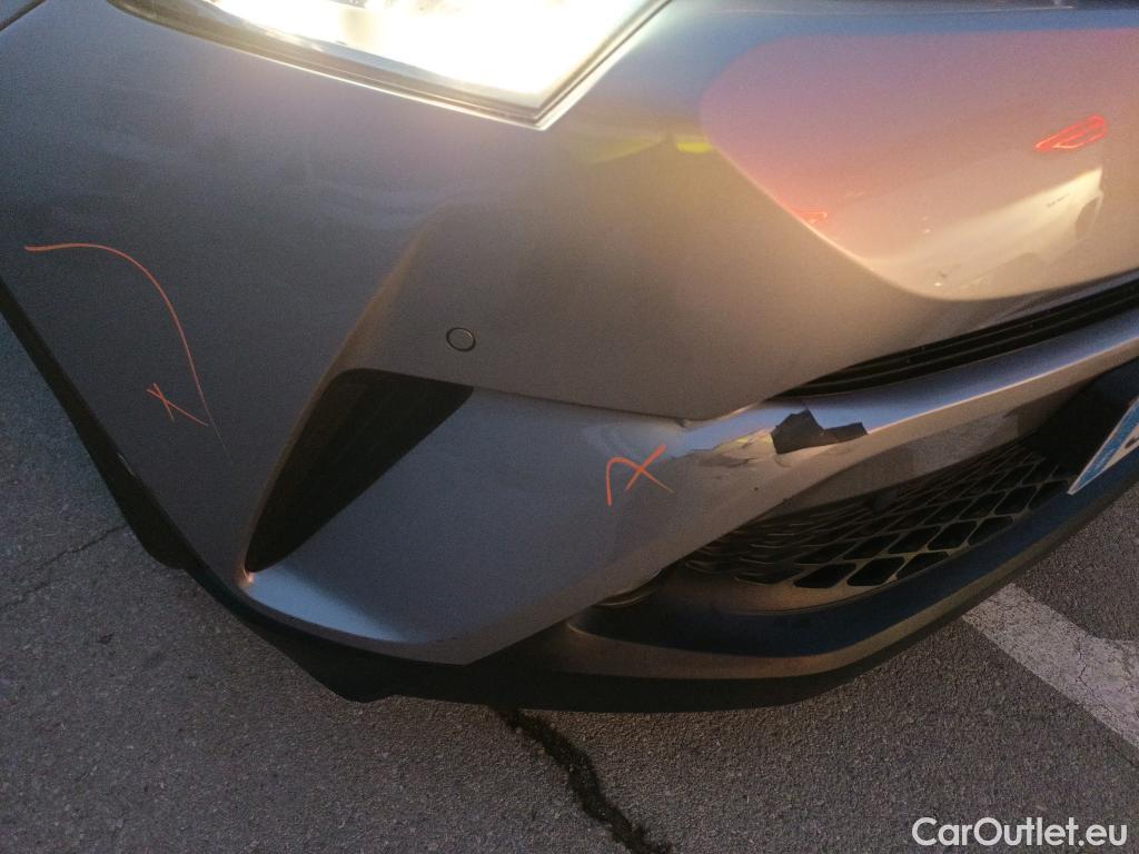  Toyota  C-HR TOYOTA  / 2016 / 5P / todoterreno 1.8 125H Advance (CX) #9