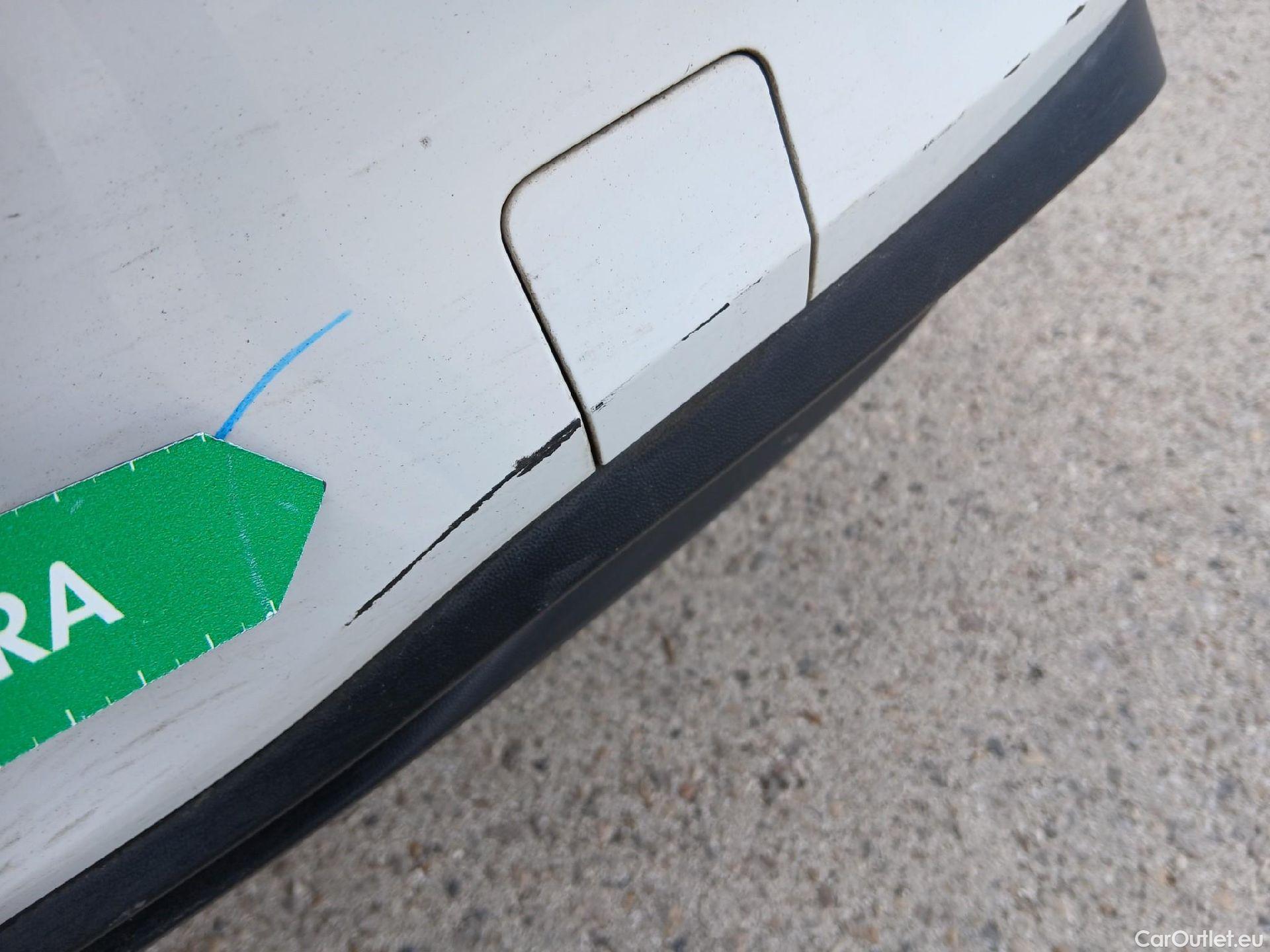  Volkswagen  Golf  VOLKSWAGEN / 2020 / 5P / berlina con portón Life 1.0 eTSI 81kW (110CV) DSG #11