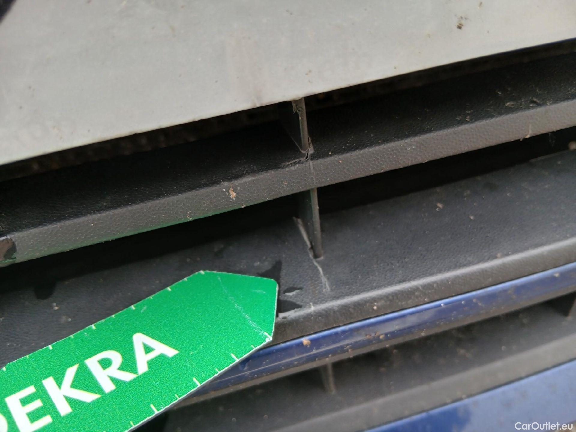  Volkswagen  Polo VOLKSWAGEN  / 2017 / 5P / berlina con portón Advance 1.0 TSI 70kW (95CV) #6