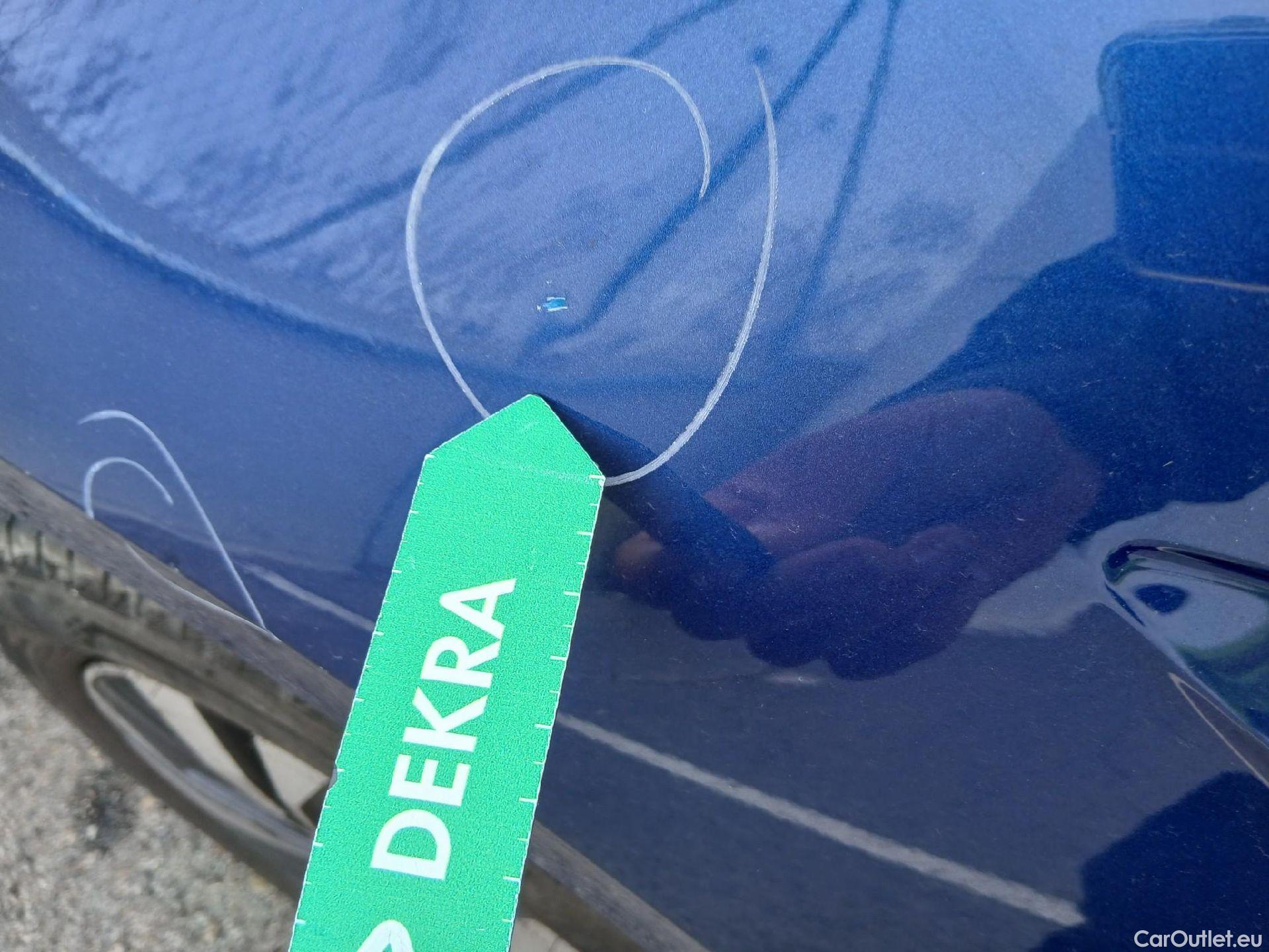  Volkswagen  Polo VOLKSWAGEN  / 2017 / 5P / berlina con portón Advance 1.0 TSI 70kW (95CV) #9