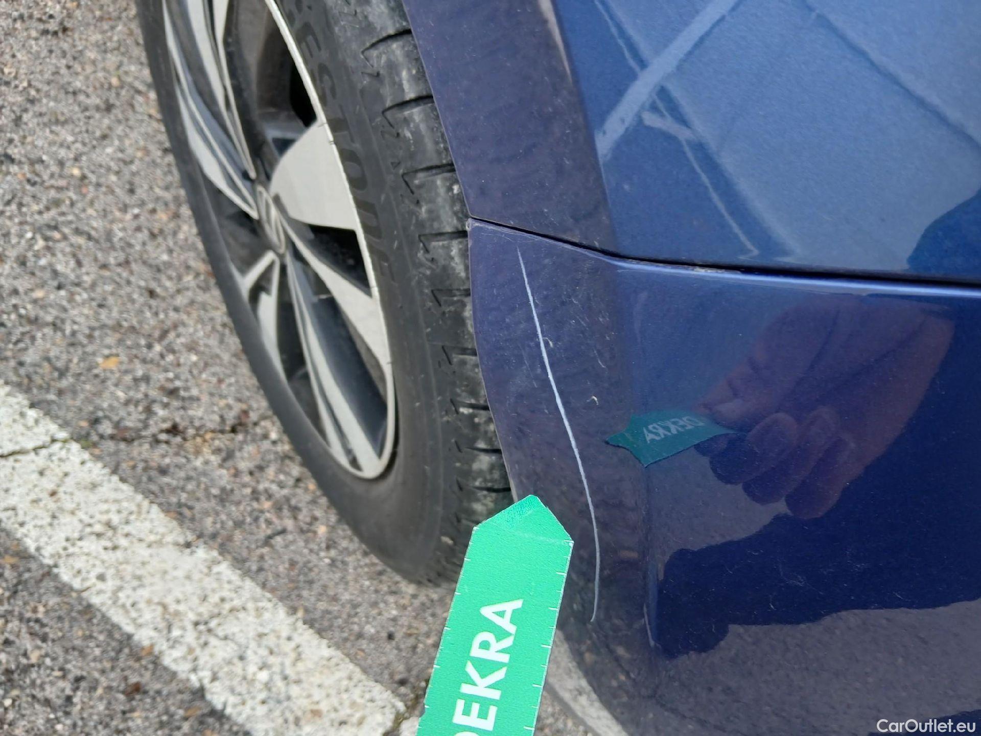  Volkswagen  Polo VOLKSWAGEN  / 2017 / 5P / berlina con portón Advance 1.0 TSI 70kW (95CV) #16