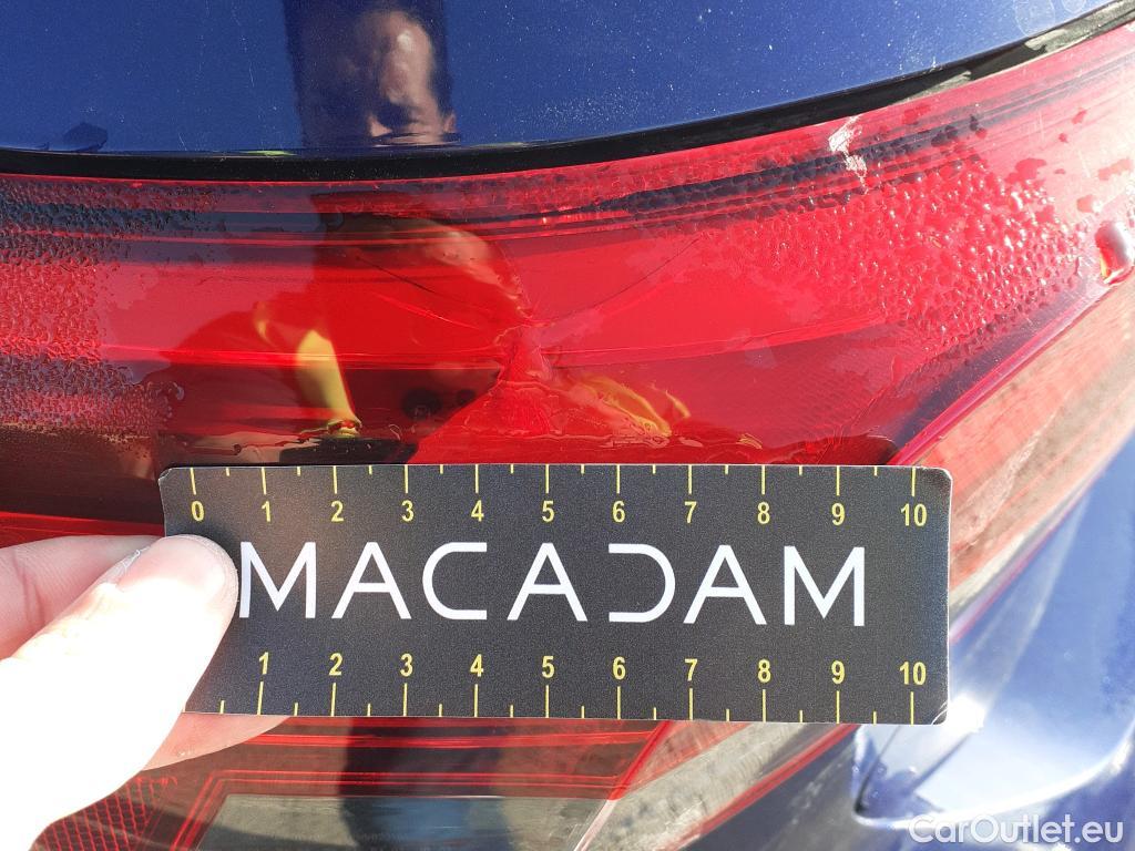  Volkswagen  Golf  VOLKSWAGEN / 2020 / 5P / berlina con portón 2.0 TDI 85kW (115CV) #2