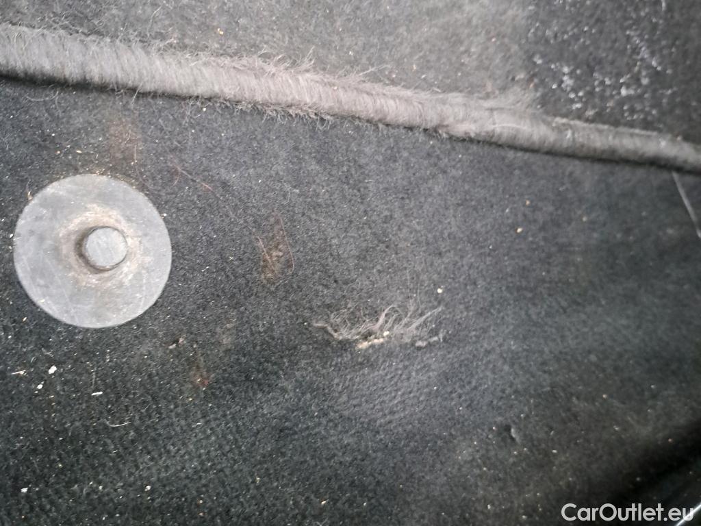  Peugeot  508 PEUGEOT  / 2018 / 5P / berlina con portón 5P Active Pack BlueHDi 130 S&S EAT8 (AC) #9