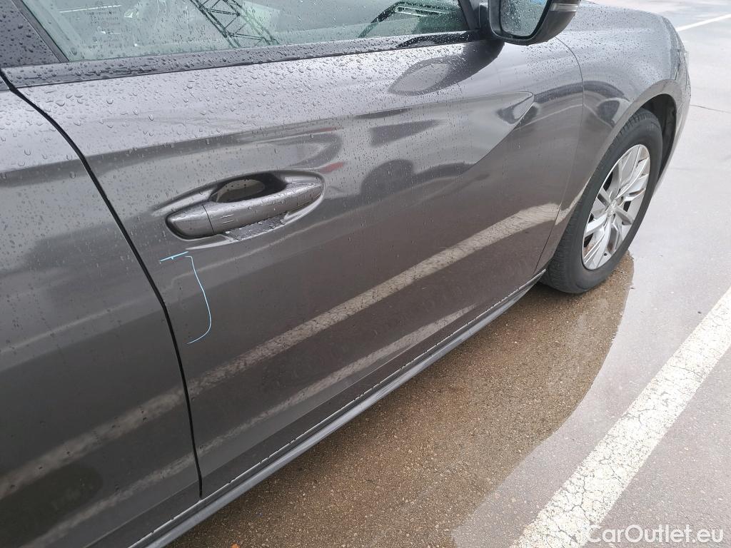  Peugeot  508 PEUGEOT  / 2018 / 5P / berlina con portón 5P Active Pack BlueHDi 130 S&S EAT8 (AC) #5