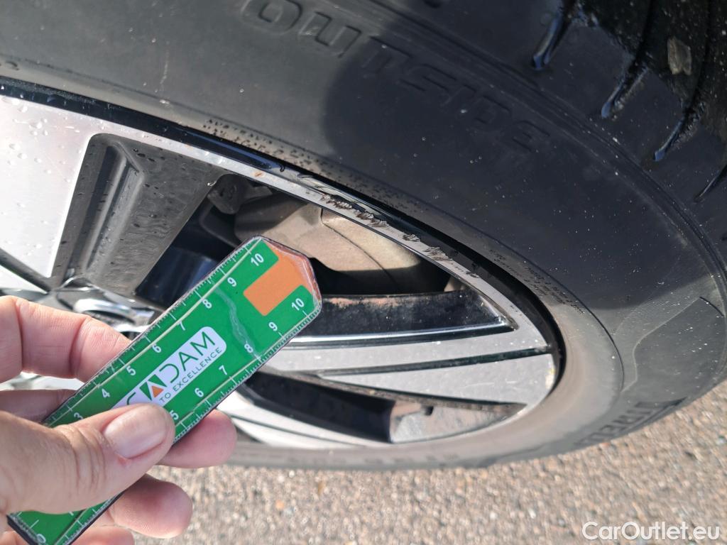  Volvo  XC 40 VOLVO XC40 / 2017 / 5P / todoterreno 1.5 T4 Twin Recharge R-Design Auto #11