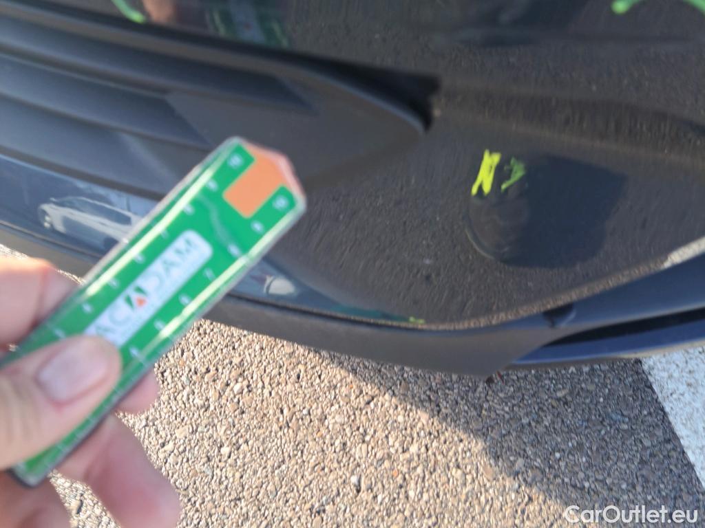  Volvo  XC 40 VOLVO XC40 / 2017 / 5P / todoterreno 1.5 T4 Twin Recharge R-Design Auto #40