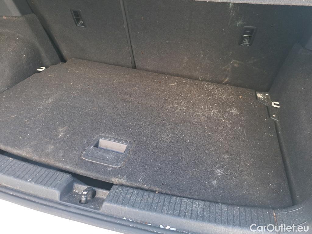  Volkswagen  T-CROSS VOLKSWAGEN  / 2018 / 5P / todoterreno Advance 1.0 TSI 81kW (110CV) DSG (AC) #25