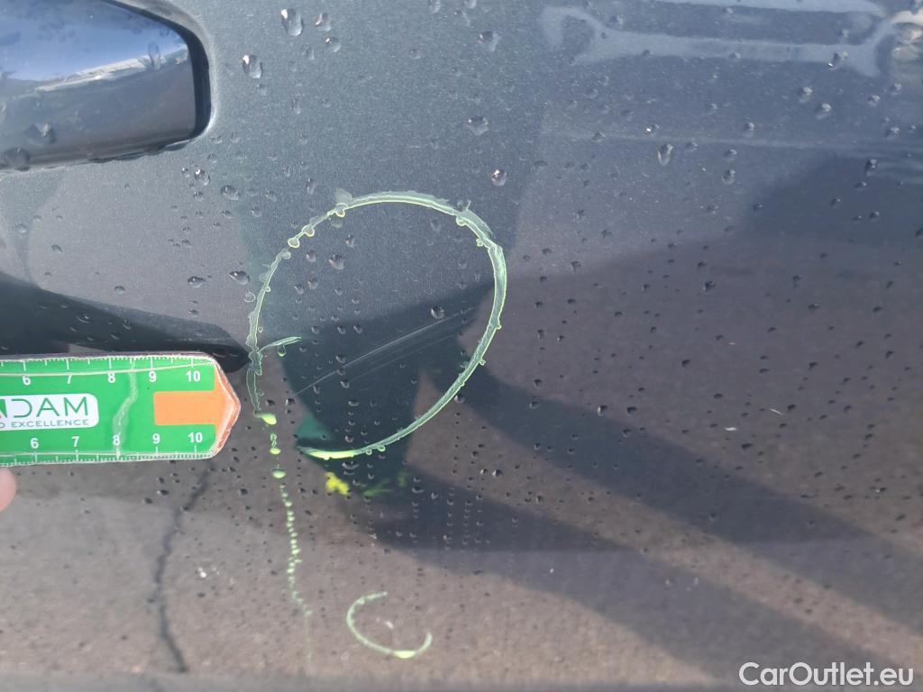  Volvo  XC 40 VOLVO XC40 / 2017 / 5P / todoterreno 1.5 T4 Twin Recharge R-Design Auto #36