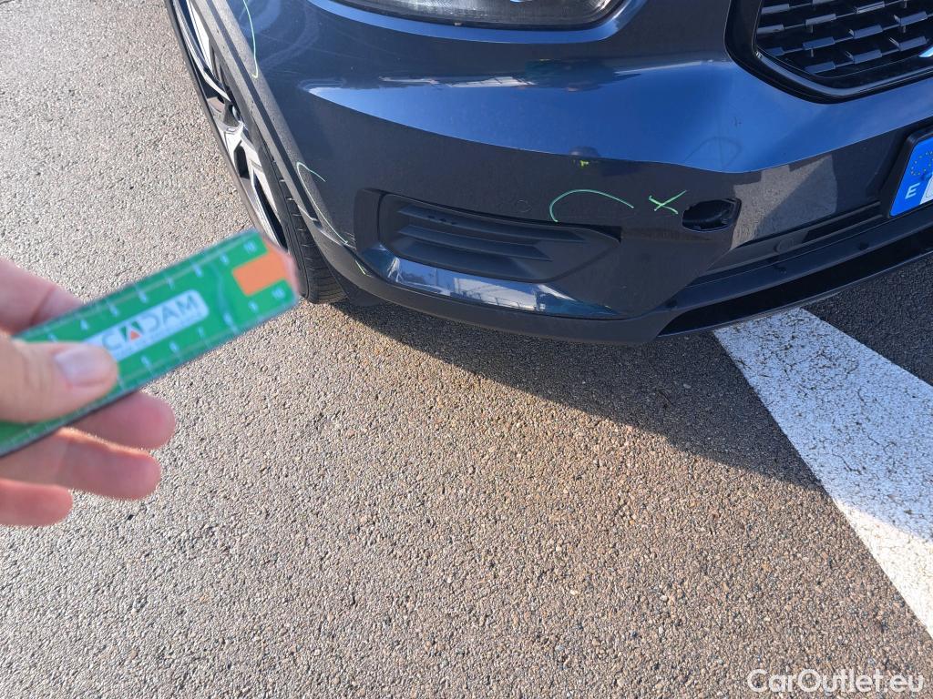  Volvo  XC 40 VOLVO XC40 / 2017 / 5P / todoterreno 1.5 T4 Twin Recharge R-Design Auto #39