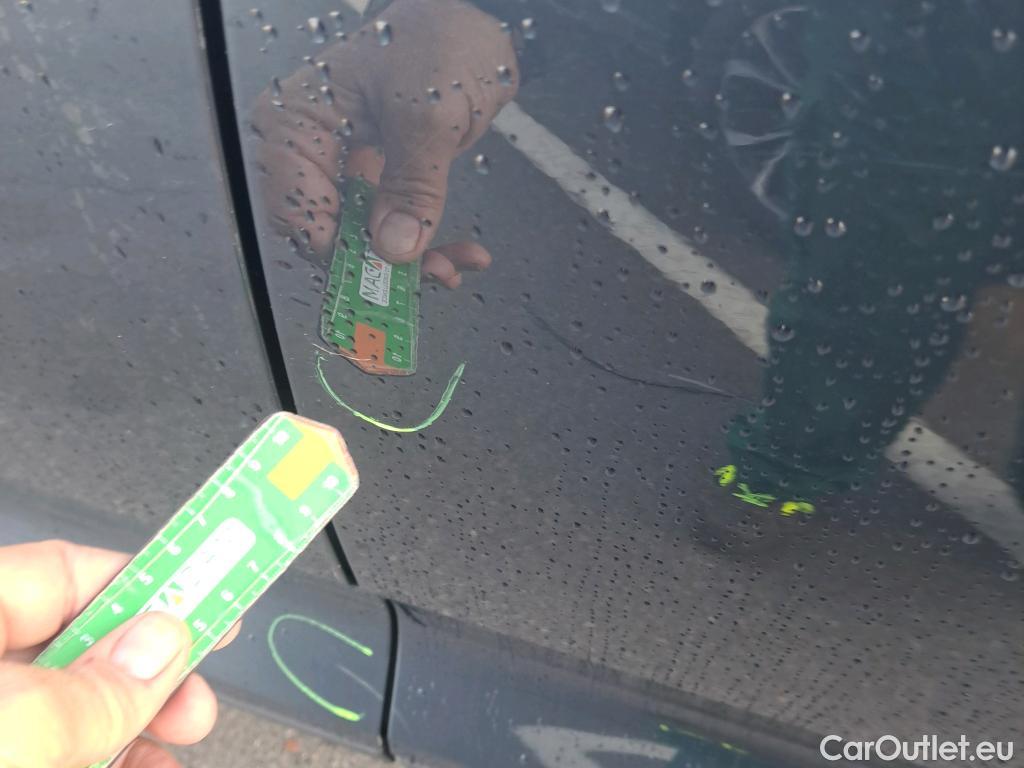  Volvo  XC 40 VOLVO XC40 / 2017 / 5P / todoterreno 1.5 T4 Twin Recharge R-Design Auto #5