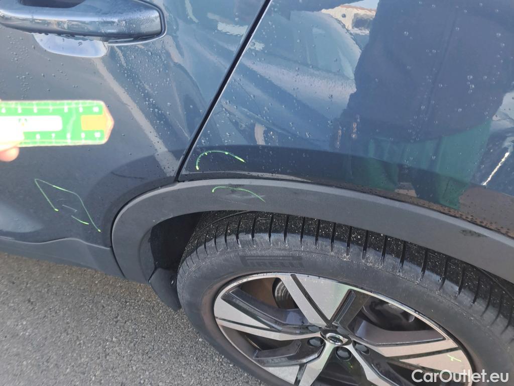  Volvo  XC 40 VOLVO XC40 / 2017 / 5P / todoterreno 1.5 T4 Twin Recharge R-Design Auto #45