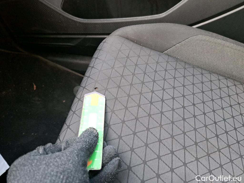  Volkswagen  T-CROSS VOLKSWAGEN  / 2018 / 5P / todoterreno Advance 1.0 TSI 81kW (110CV) DSG (AC) #16