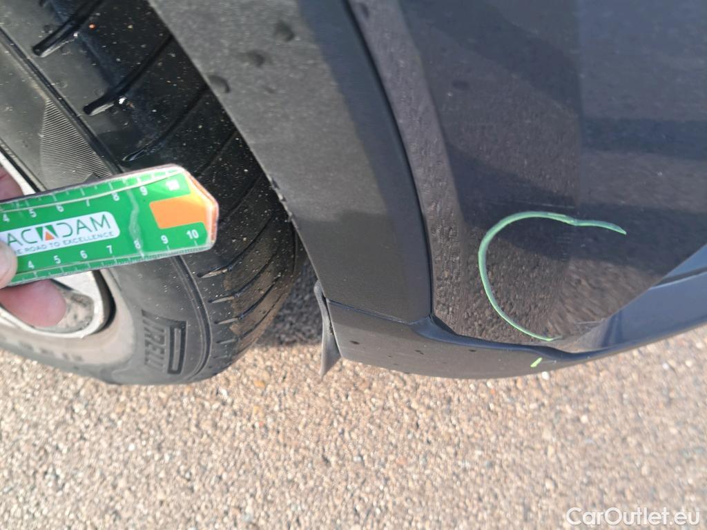  Volvo  XC 40 VOLVO XC40 / 2017 / 5P / todoterreno 1.5 T4 Twin Recharge R-Design Auto #44