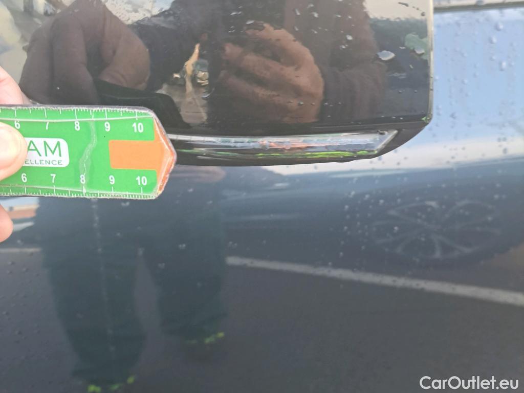  Volvo  XC 40 VOLVO XC40 / 2017 / 5P / todoterreno 1.5 T4 Twin Recharge R-Design Auto #26