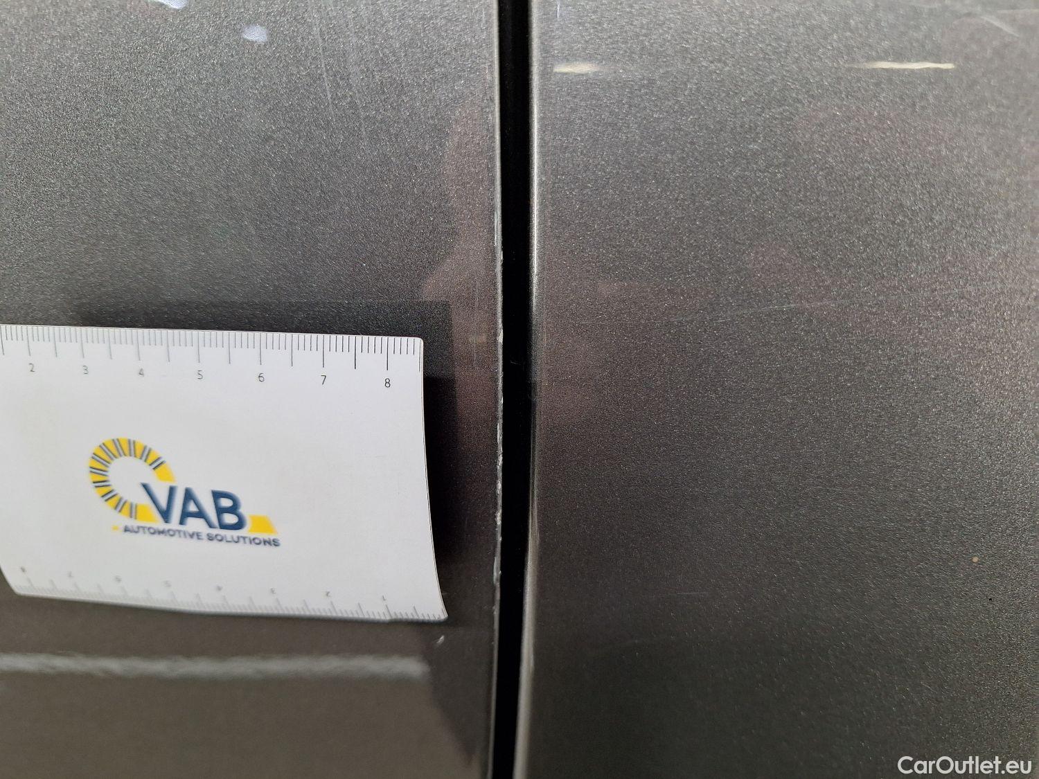  Abarth  500 Fiat,  '15, Abarth  1.4 T-Jet 595 107kW 3d #32