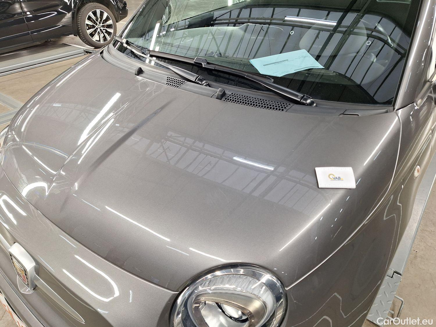  Abarth  500 Fiat,  '15, Abarth  1.4 T-Jet 595 107kW 3d #53