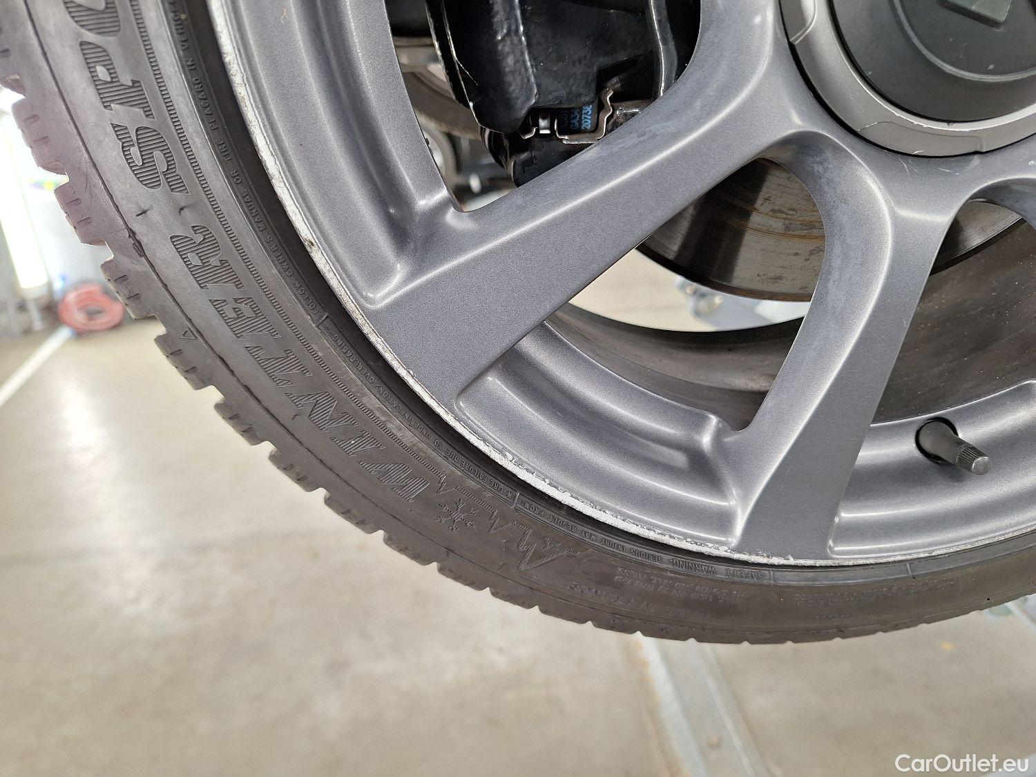  Abarth  500 Fiat,  '15, Abarth  1.4 T-Jet 595 107kW 3d #12