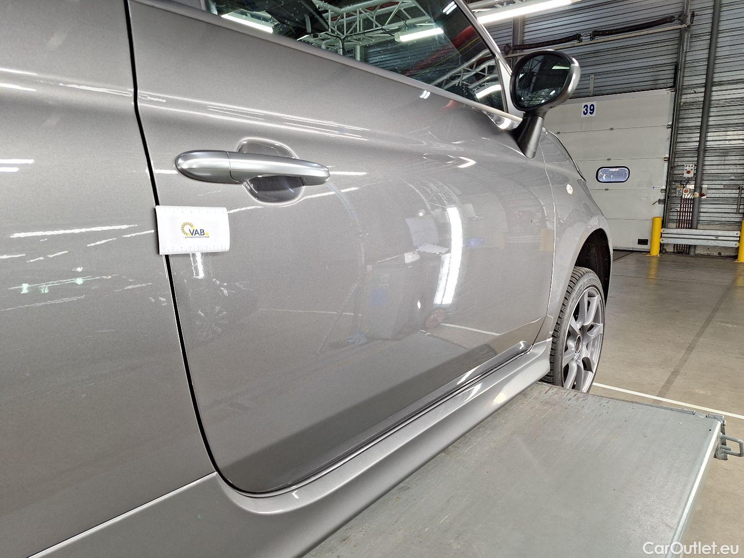  Abarth  500 Fiat,  '15, Abarth  1.4 T-Jet 595 107kW 3d #21